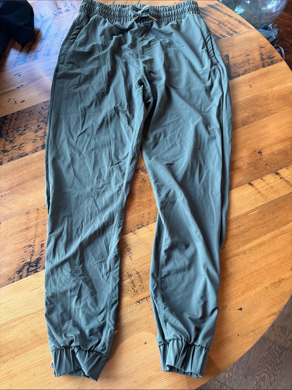 ZYIA Active Women’s Jogger Pants Size Medium –olive green